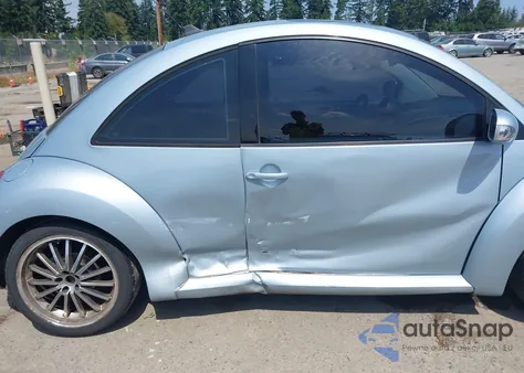 2009 Volkswagen New Beetle 2.5L z USA, uszkodzony, nr VIN 3VWRG31C19M513505